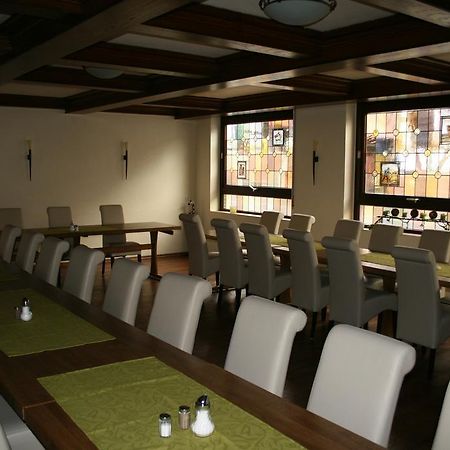 Hotel Restaurant Zum Schwanen Bruchkobel Bagian luar foto